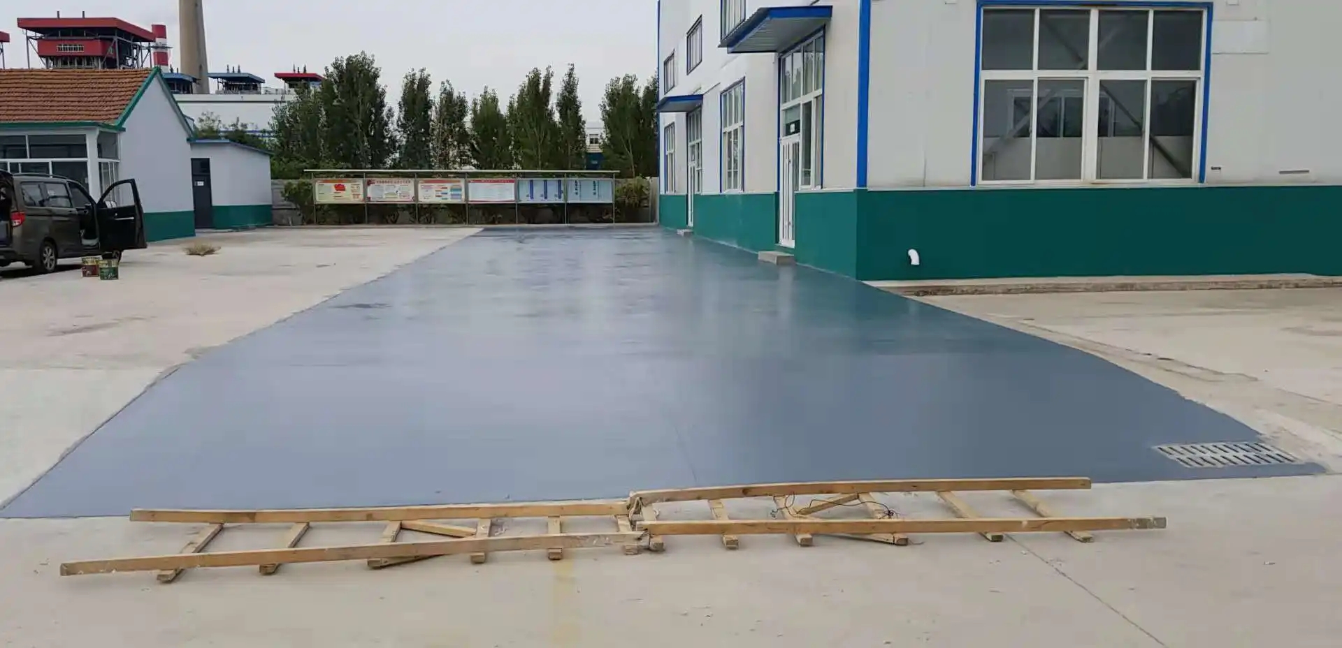 达州车间厂房地坪漆修补翻新